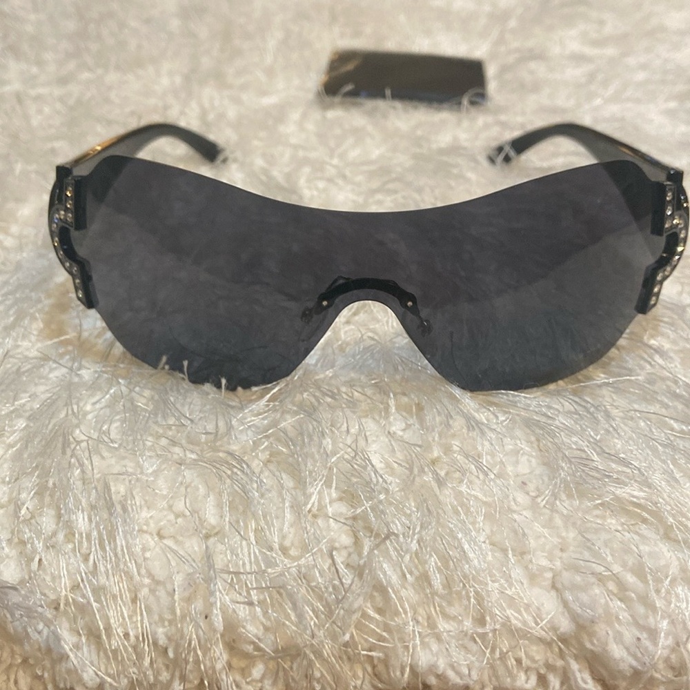 Womens sunglasses with Rhinestones